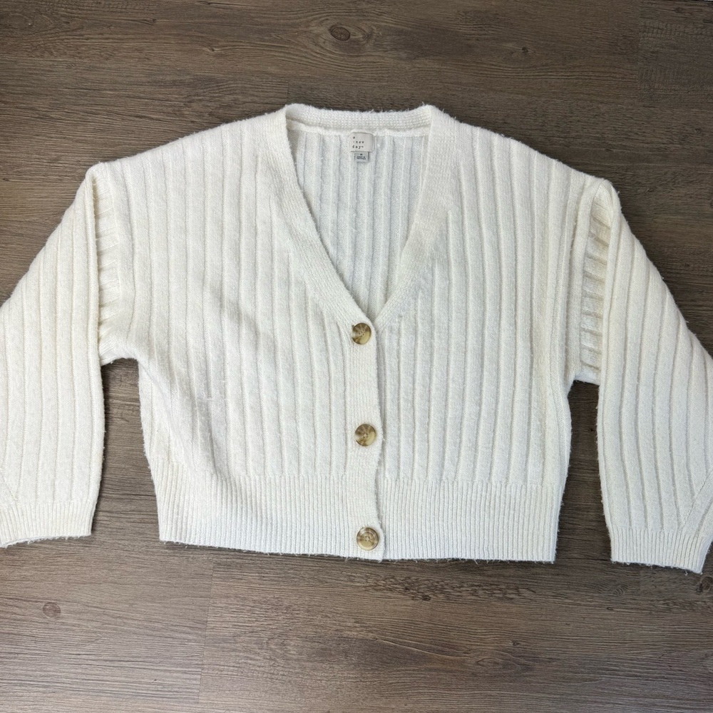 a new day Women’s Cream V Neck Button-Up Cardigan, slightly cropped, oversized S